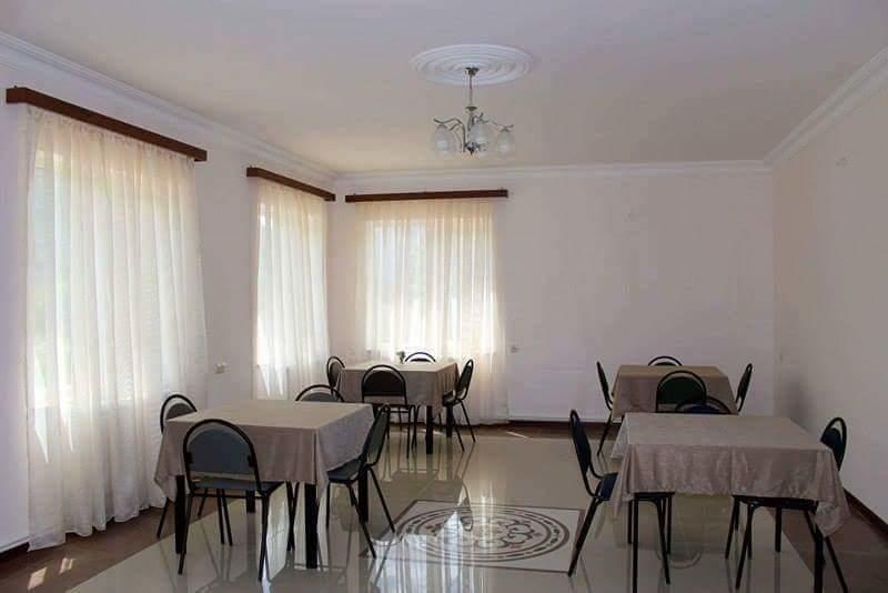 Family & Friends Guest House Dilijan Exteriör bild